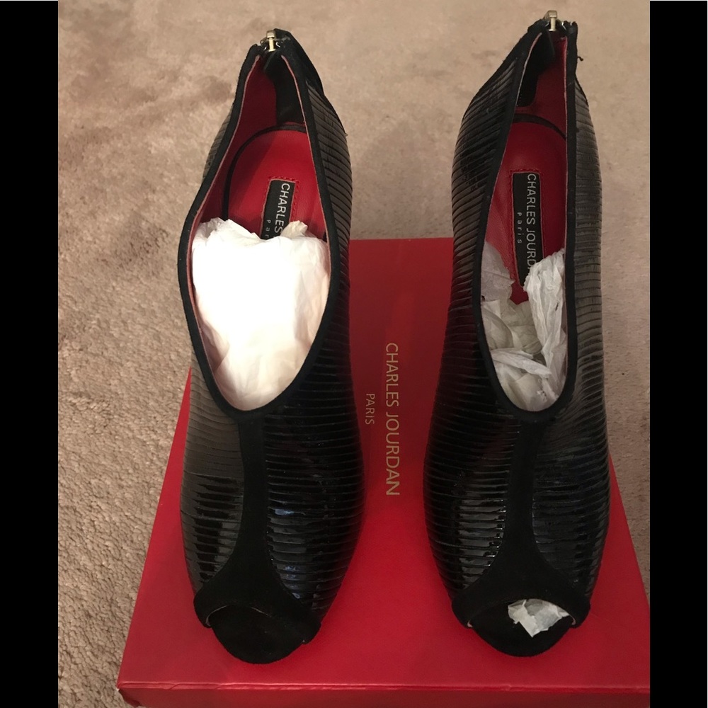 Black Patent Leather/Suede Trip Peep Toe Pumps